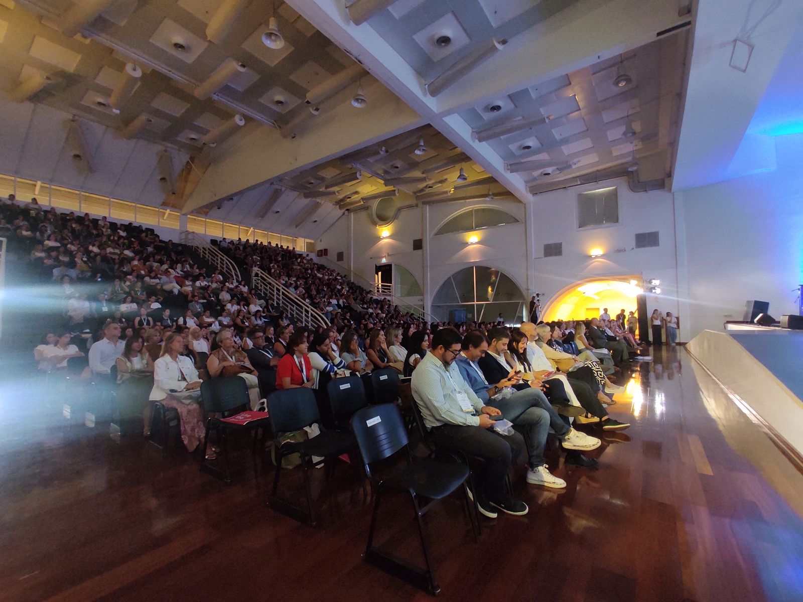 Auditorio del Campus USAL lleno de docentes y directivos durante el Congreso de Educación